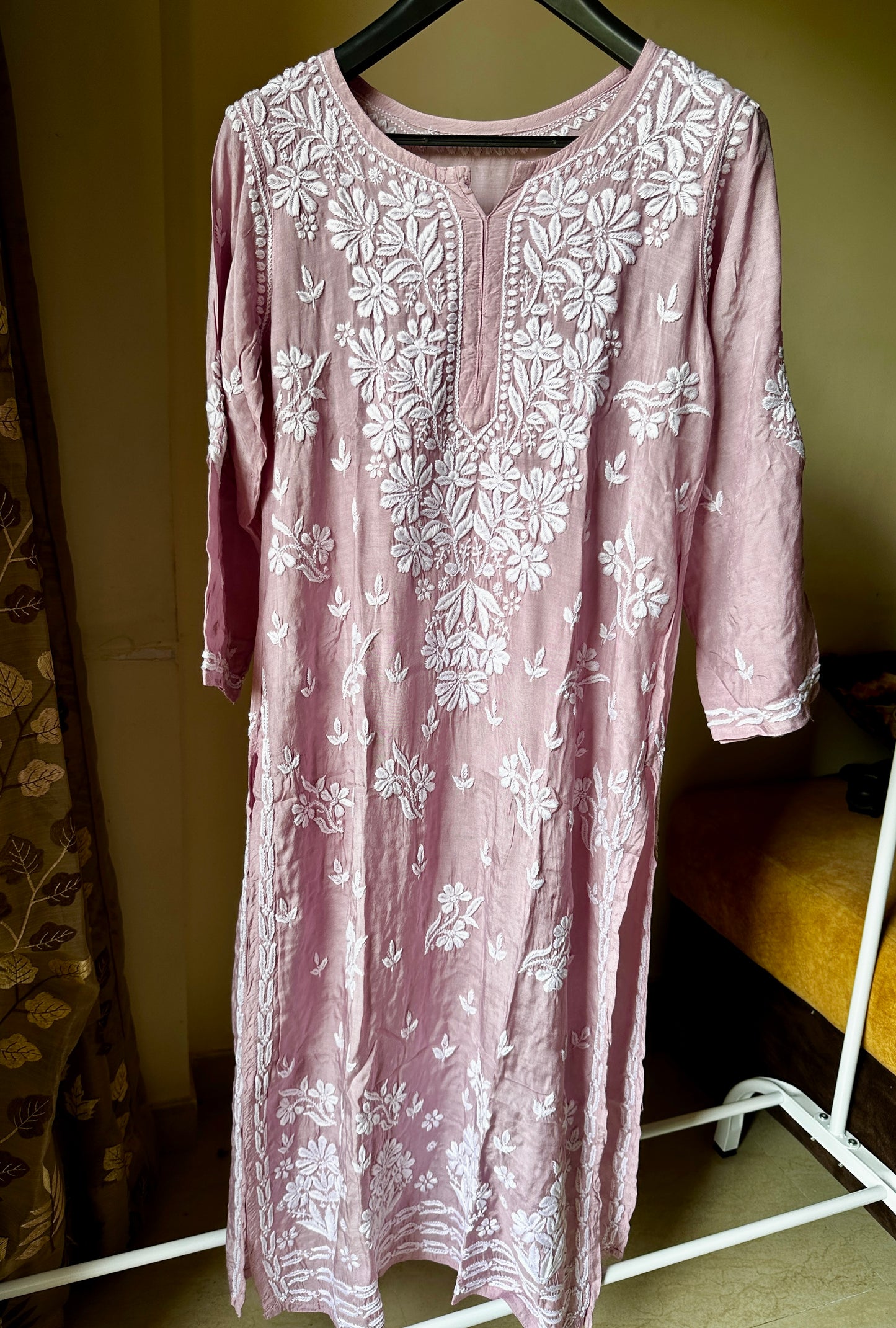 Chikankari Muslin Kurti (Ghaas-Patti)